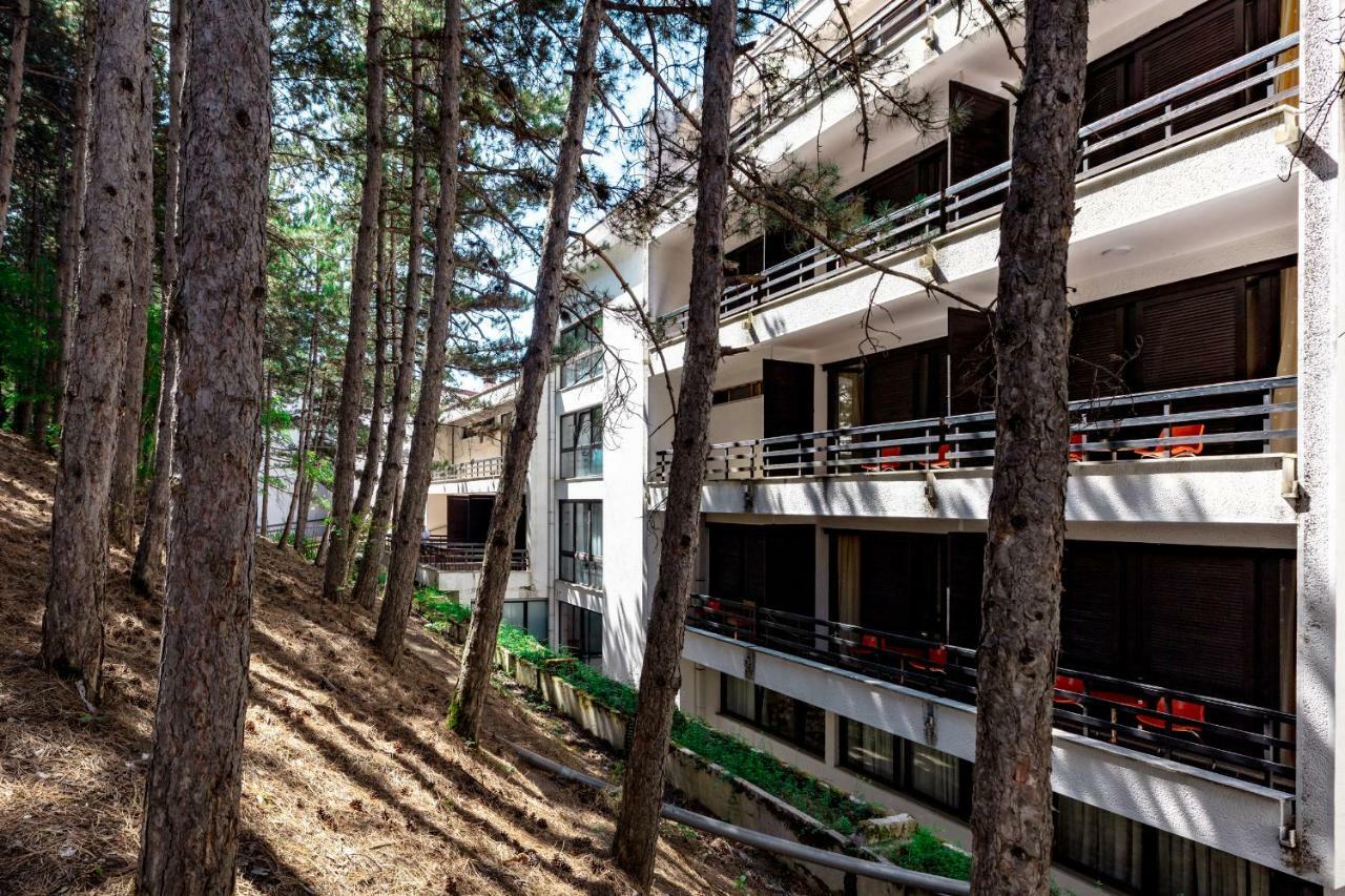 Hotel Pela Ohrid Esterno foto