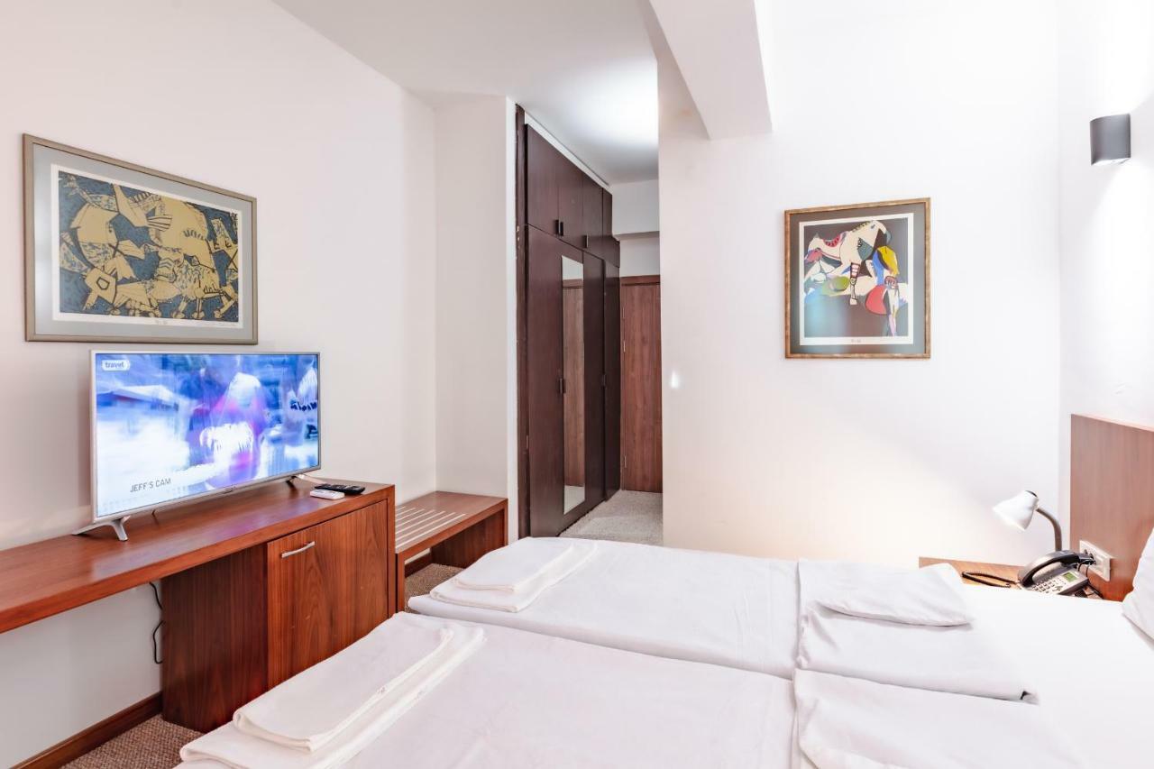 Hotel Pela Ohrid Esterno foto