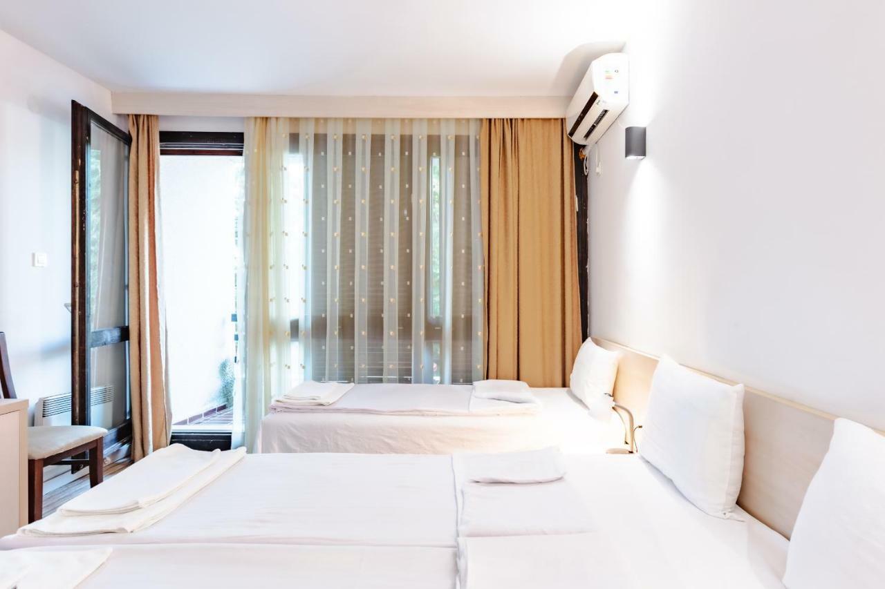 Hotel Pela Ohrid Esterno foto