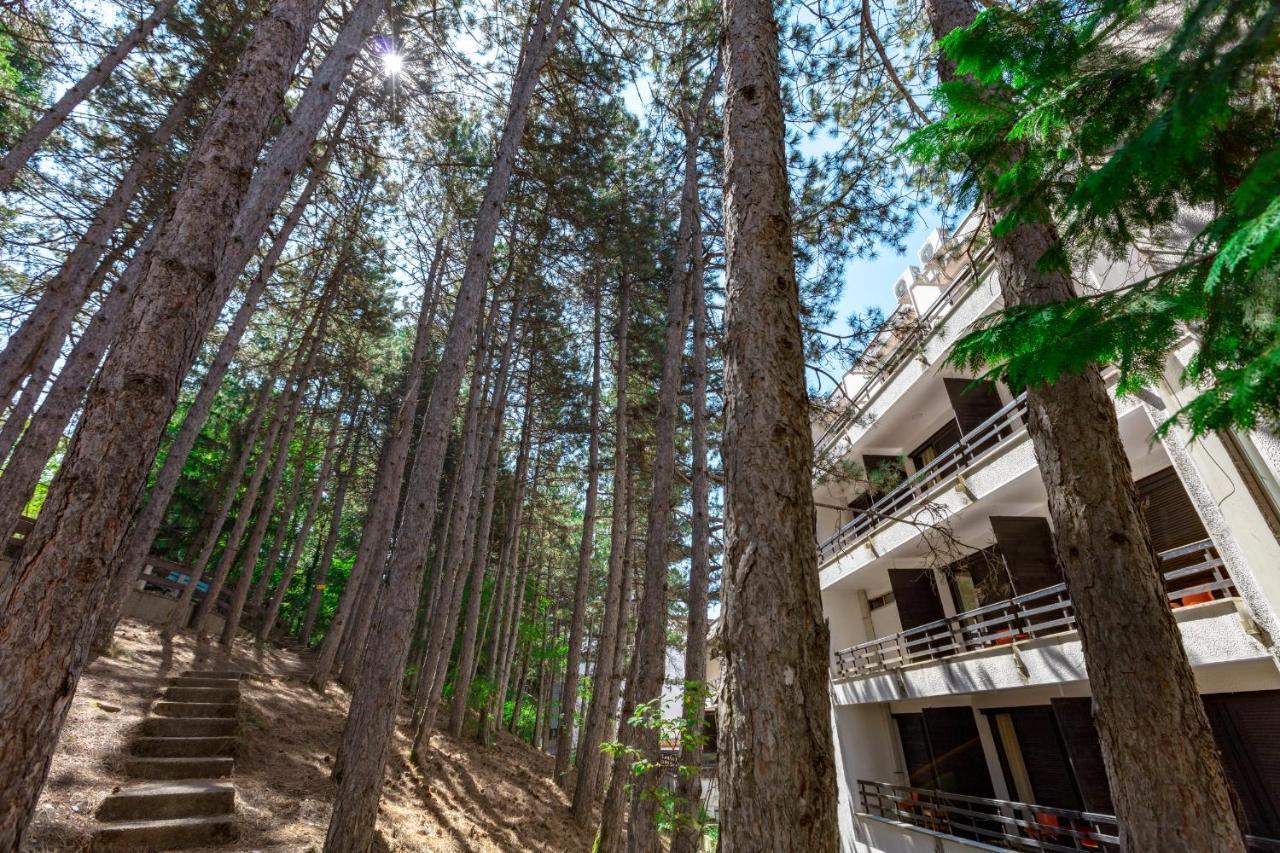 Hotel Pela Ohrid Esterno foto