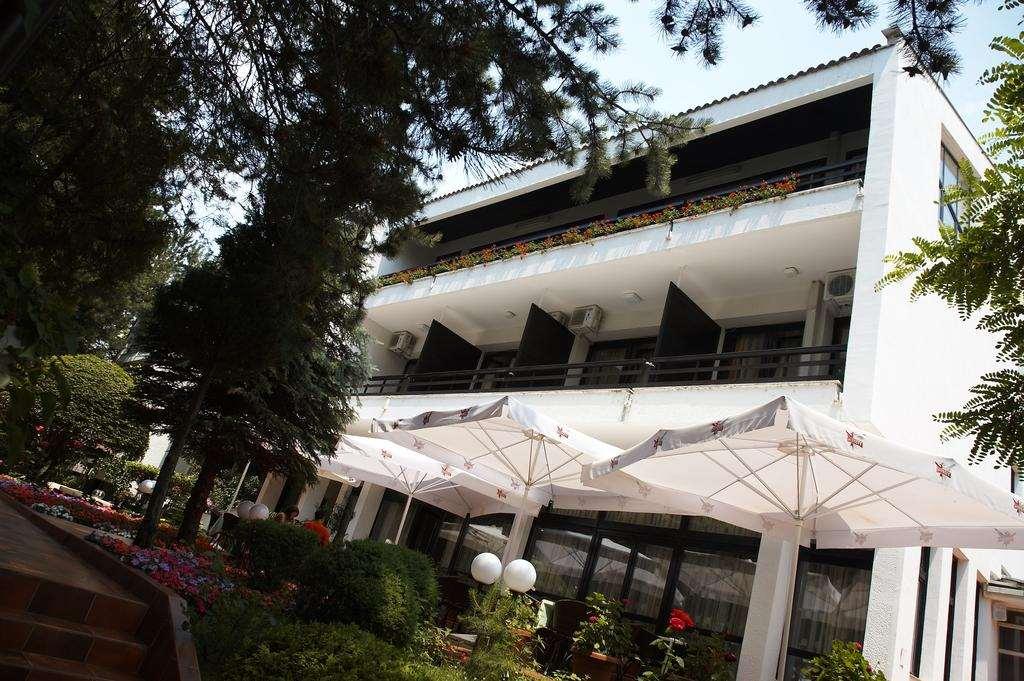 Hotel Pela Ohrid Esterno foto